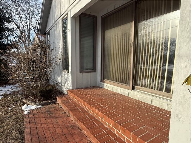 27 Shean Street, Cranston, RI 02920