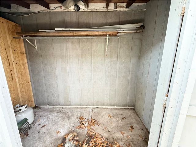 27 Shean Street, Cranston, RI 02920