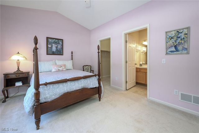 4287 Greenway Trail Street NW, Massillon, OH 44647