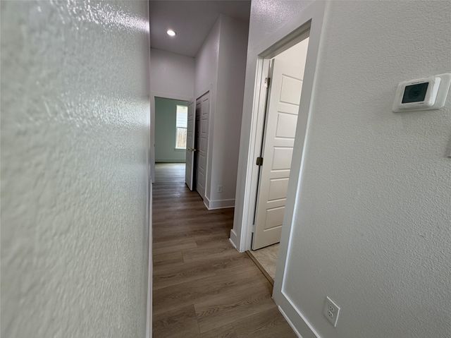 2823 Curvilinear Court, Dallas, TX 75227
