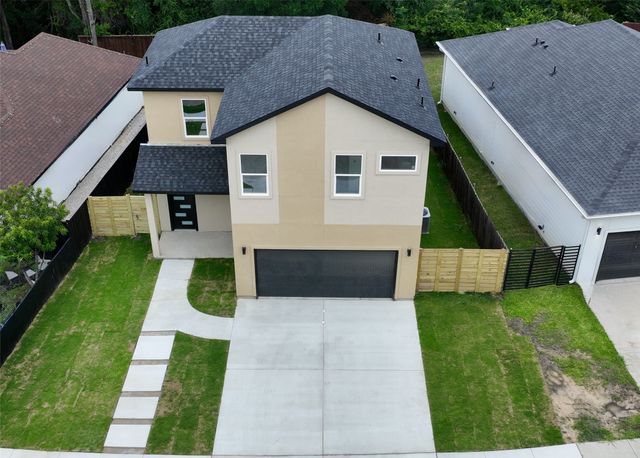 2823 Curvilinear Court, Dallas, TX 75227