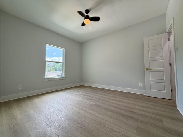 2823 Curvilinear Court, Dallas, TX 75227