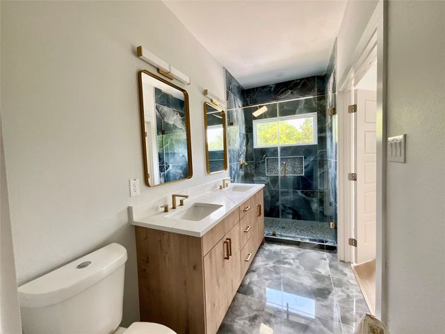 2823 Curvilinear Court, Dallas, TX 75227