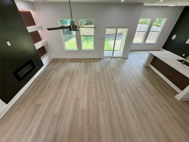 2823 Curvilinear Court, Dallas, TX 75227