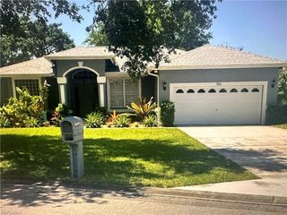 701 Meyer DR, Naples, FL 34120