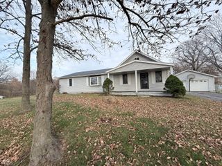 7116 S County Rd 850 W, Glenwood, IN 46133