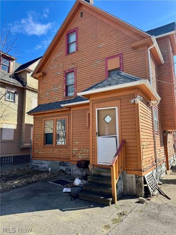 10601 Everton Avenue, Cleveland, OH 44108