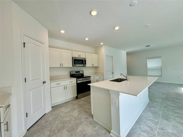 1727 FOREMAN ROAD, Eagle Lake, FL 33839