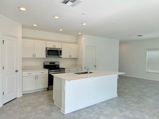 1727 FOREMAN ROAD, Eagle Lake, FL 33839