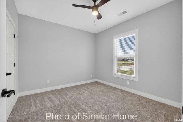 547 N 4TH Avenue, Eldridge, IA 52748