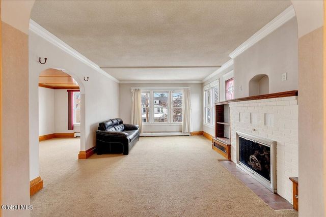 4 Harris Avenue, Albany, NY 12208