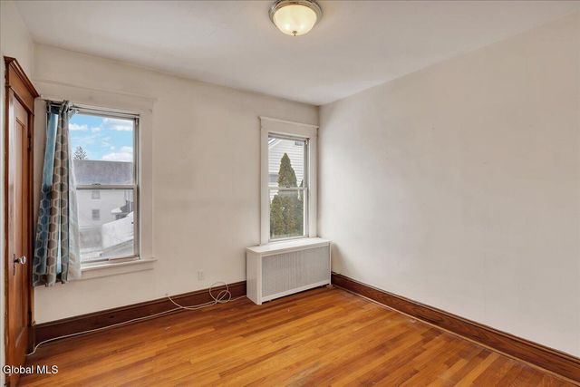 4 Harris Avenue, Albany, NY 12208