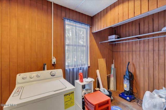 4 Harris Avenue, Albany, NY 12208