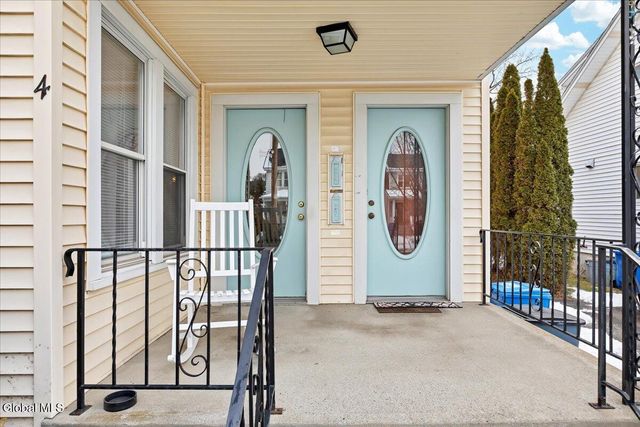 4 Harris Avenue, Albany, NY 12208