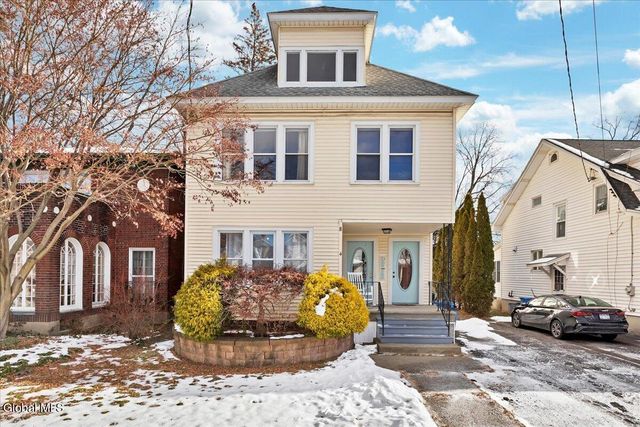 4 Harris Avenue, Albany, NY 12208