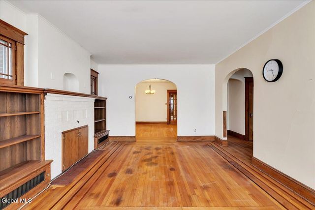 4 Harris Avenue, Albany, NY 12208