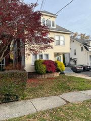 4 Harris Avenue, Albany, NY 12208
