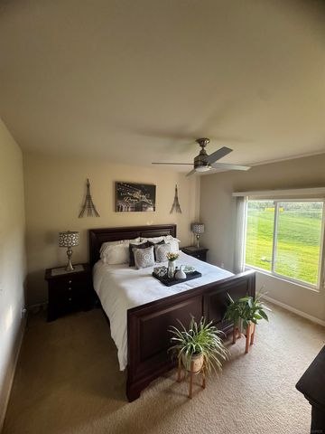 29459 Woodpark Circle, Warren, MI 48092