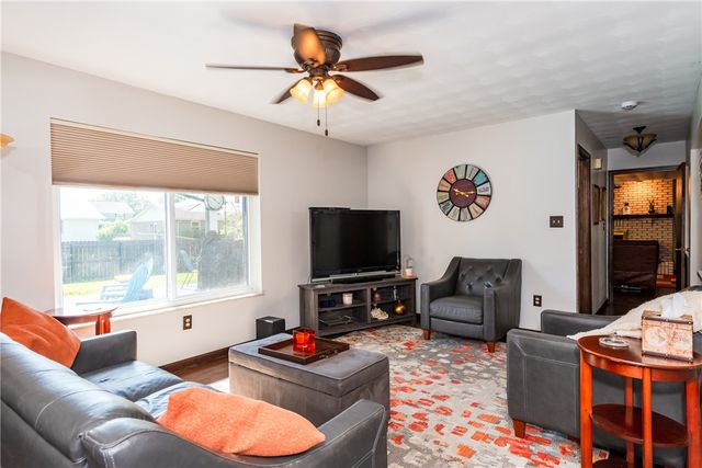 306 Scott Drive, Englewood, OH 45322