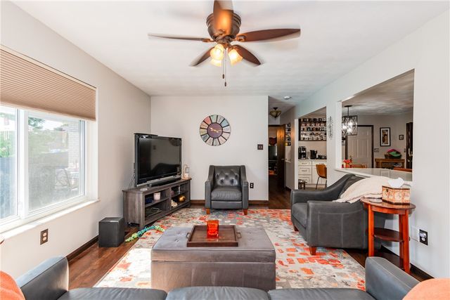 306 Scott Drive, Englewood, OH 45322