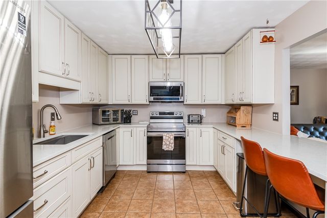 306 Scott Drive, Englewood, OH 45322