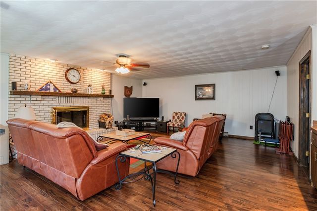 306 Scott Drive, Englewood, OH 45322