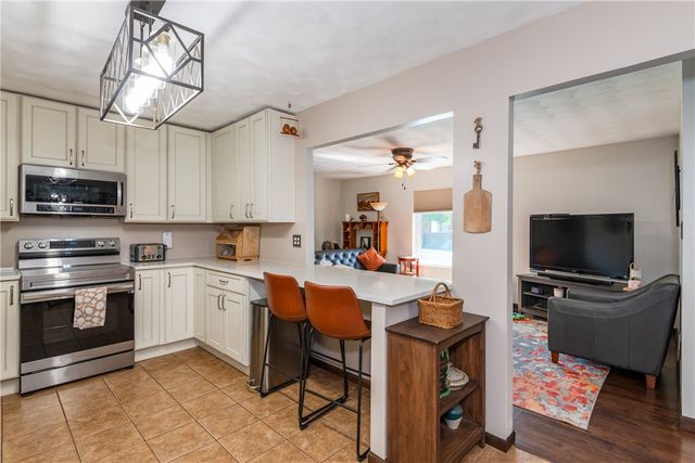 306 Scott Drive, Englewood, OH 45322