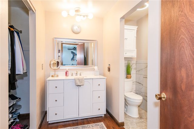 306 Scott Drive, Englewood, OH 45322