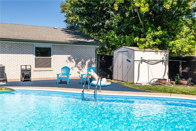 306 Scott Drive, Englewood, OH 45322