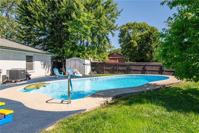 306 Scott Drive, Englewood, OH 45322