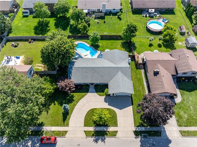 306 Scott Drive, Englewood, OH 45322