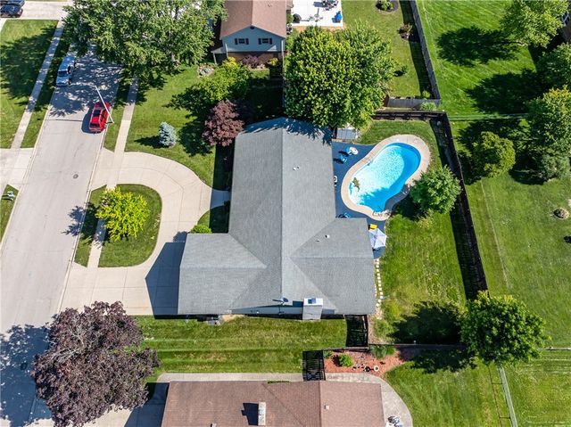 306 Scott Drive, Englewood, OH 45322