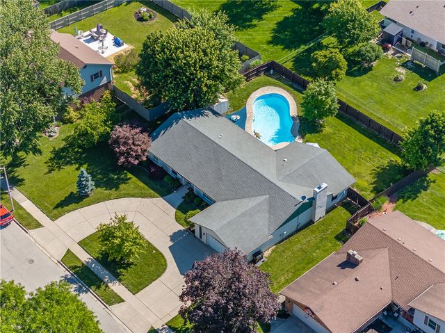 306 Scott Drive, Englewood, OH 45322