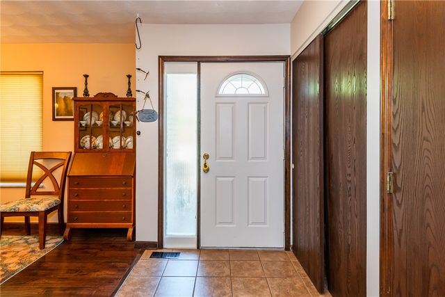 306 Scott Drive, Englewood, OH 45322