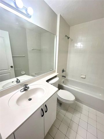 3028 SW 129th Ter 120, Miramar, FL 33027