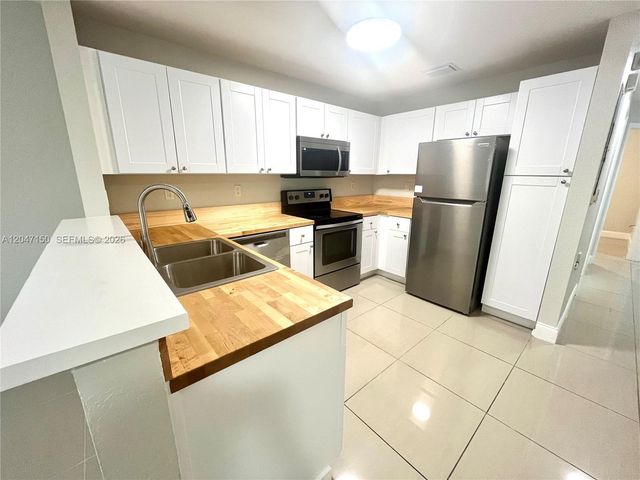 3028 SW 129th Ter 120, Miramar, FL 33027