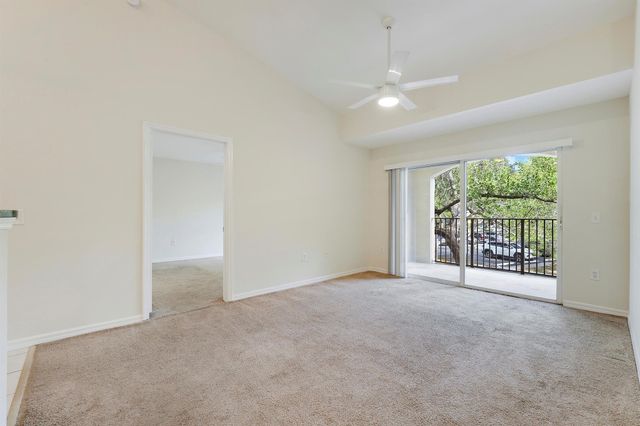 4171 San Marino Boulevard 201, West Palm Beach, FL 33409