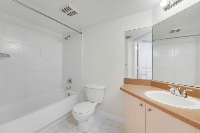 4171 San Marino Boulevard 201, West Palm Beach, FL 33409