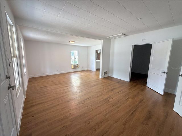 19 N MARY STREET, Eustis, FL 32726