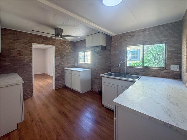 19 N MARY STREET, Eustis, FL 32726