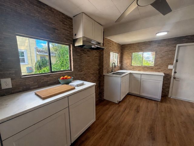 19 N MARY STREET, Eustis, FL 32726