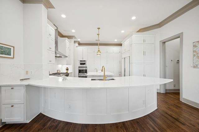 1704 Cliffview Drive, Plano, TX 75093