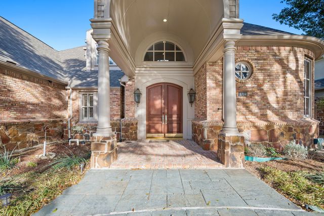 1704 Cliffview Drive, Plano, TX 75093