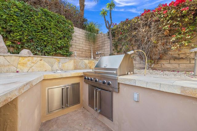 76047 Via Fiore, Indian Wells, CA 92210