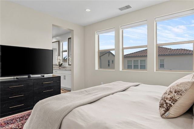 16 Eclipse, Lake Forest, CA 92630