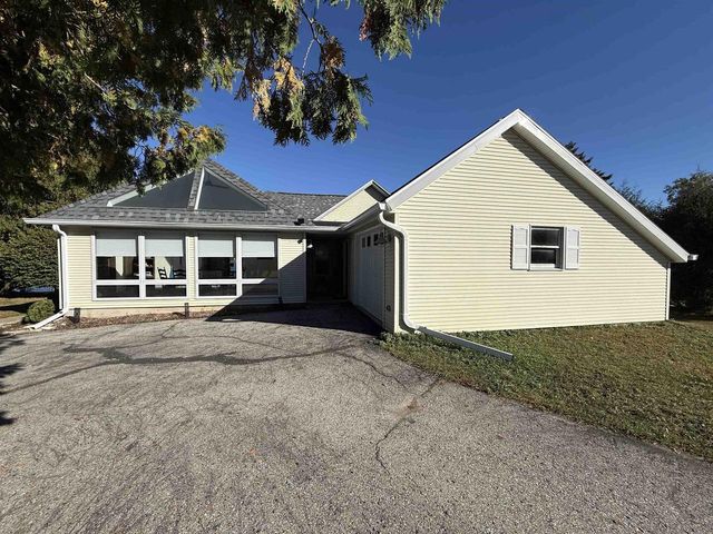 853 CIRCLE RIDGE CIRCLE, Sturgeon Bay, WI 54235