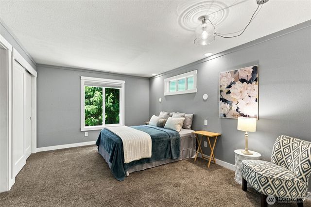 9375 NE Eric Avenue, Bainbridge Island, WA 98110