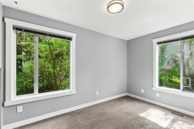 9375 NE Eric Avenue, Bainbridge Island, WA 98110