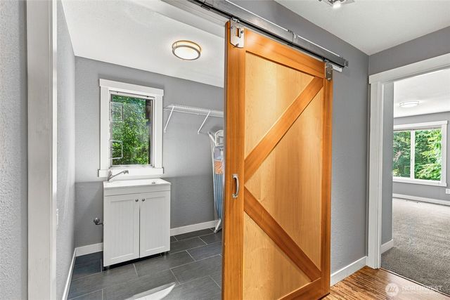 9375 NE Eric Avenue, Bainbridge Island, WA 98110