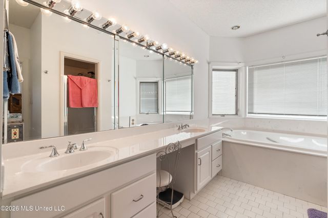 4045 Davall Drive, Olive Branch, MS 38654